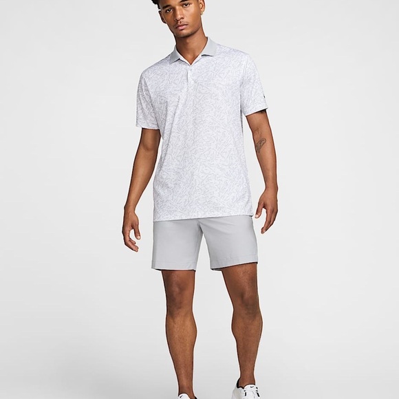 Nike Other - Nike Golf Men’s Shorts in Gray & White Dri-Fit Size 42, NWT